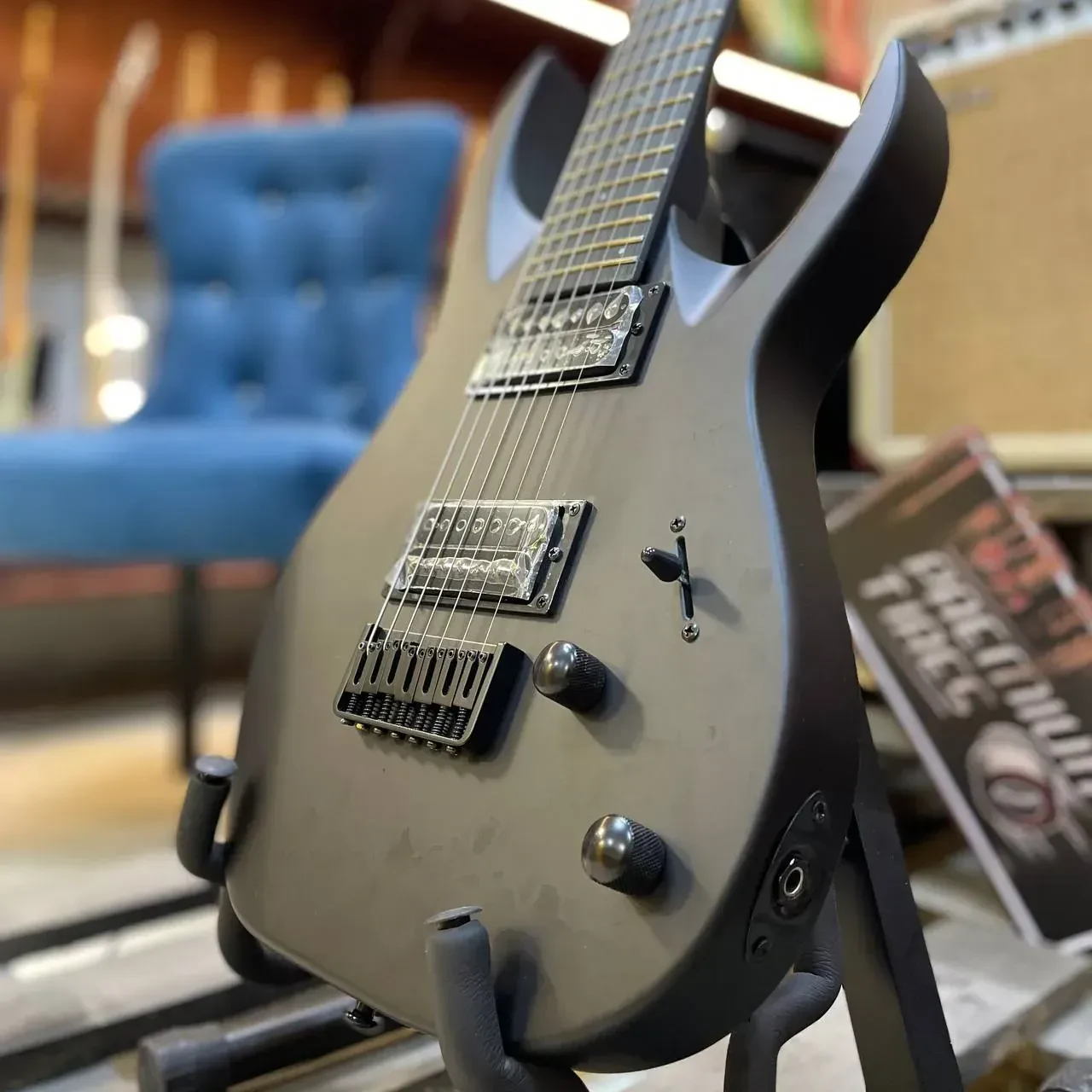 Изображение №6