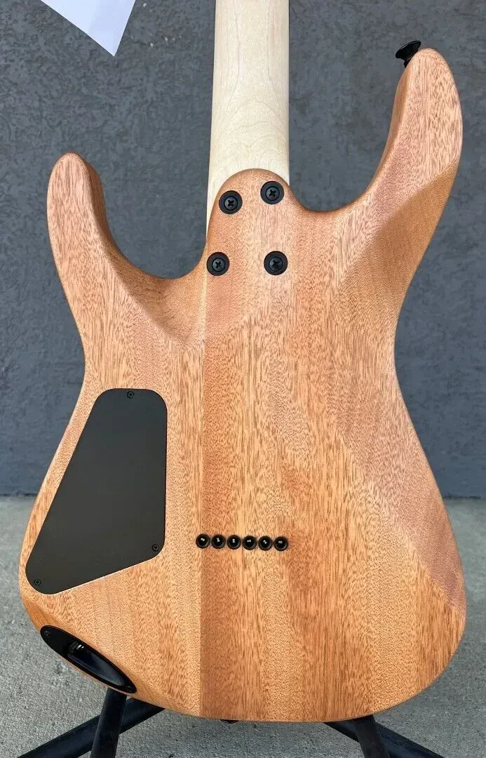 Изображение №6