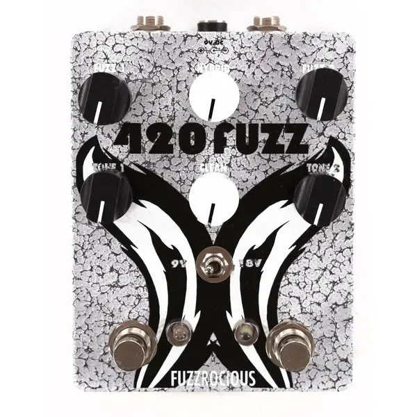 Педаль эффектов для электрогитары Fuzzrocious 420 Fuzz V2 Effect Pedal