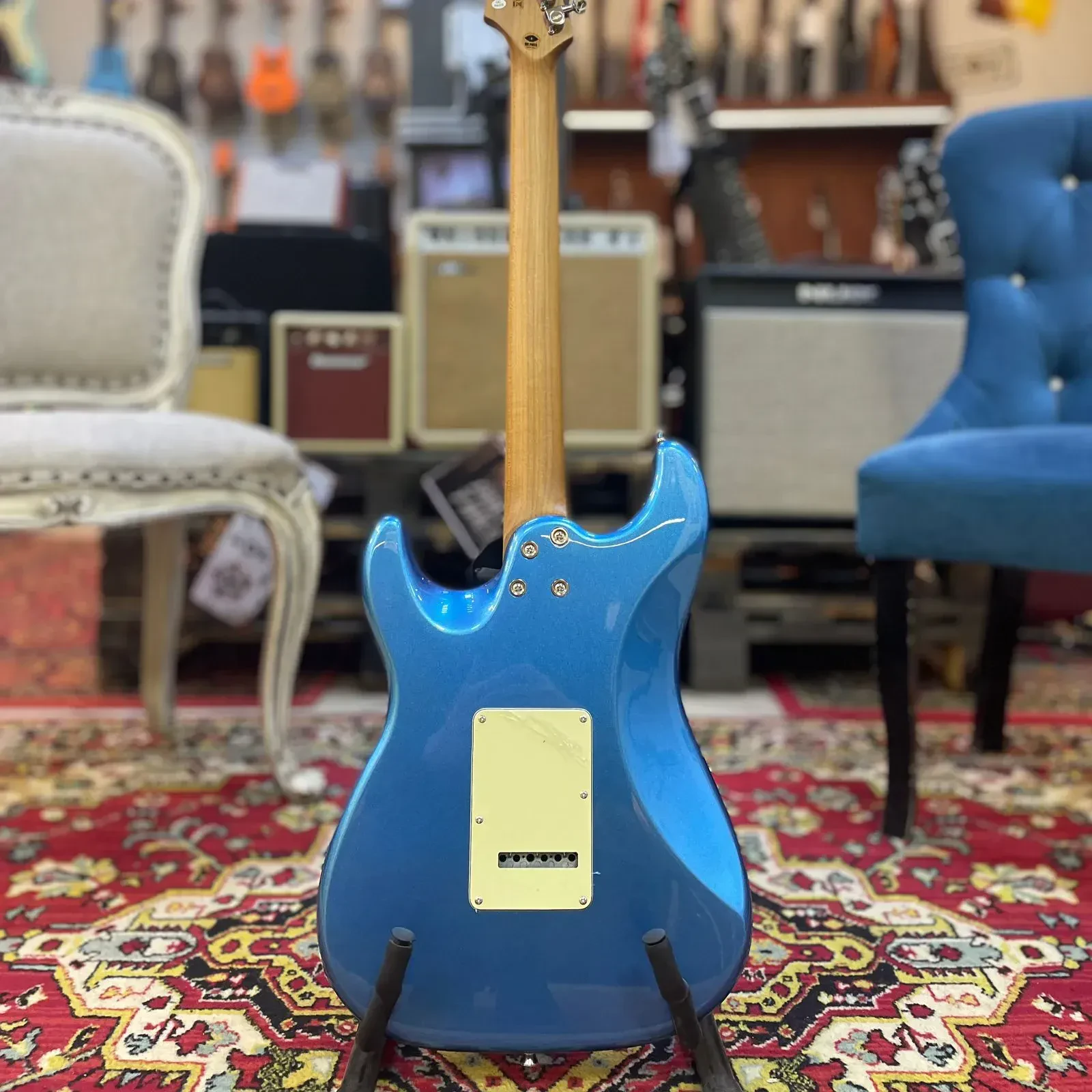 Изображение №8