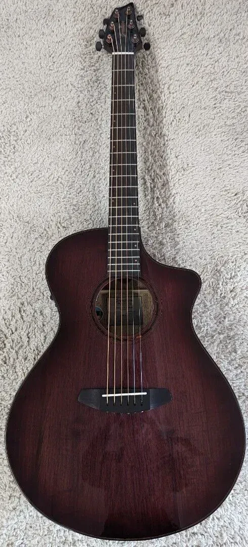 Электроакустическая гитара Breedlove PSCN71CEMYMY Pursuit Exotic S Concert CE Pinot Noir