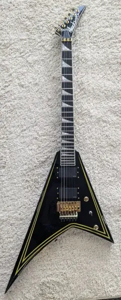 Jackson MJ Rhoads RR24MG, Ebony Fingerboard, Black with Yellow Pinstripes w/Case