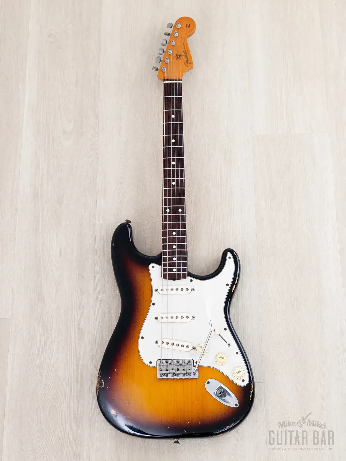 Электрогитара Fender American Vintage 1962 Stratocaster SSS Sunburst w/case USA 1998