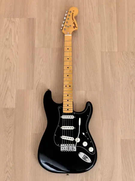 Электрогитара Fender Stratocaster SSS Black w/case USA 1974