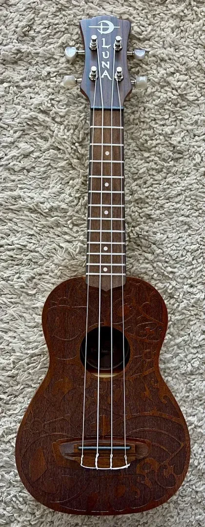 Luna UKE PCE Love, Music, Peace Soprano Size Acoustic Satin Mahogany Ukulele