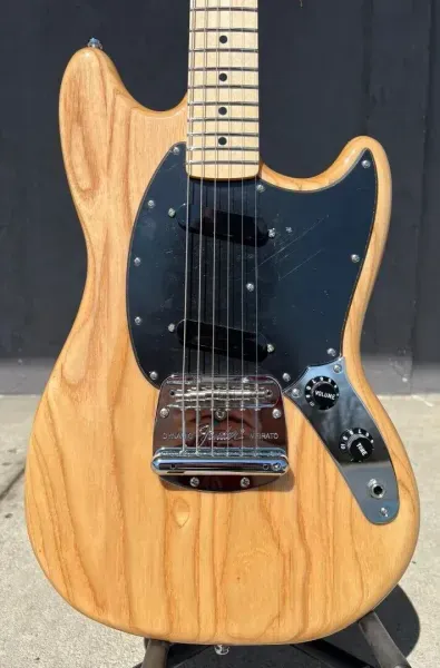 Fender Ben Gibbard Death Cab Signature Mustang, Maple Neck, Natual - BSTOCK