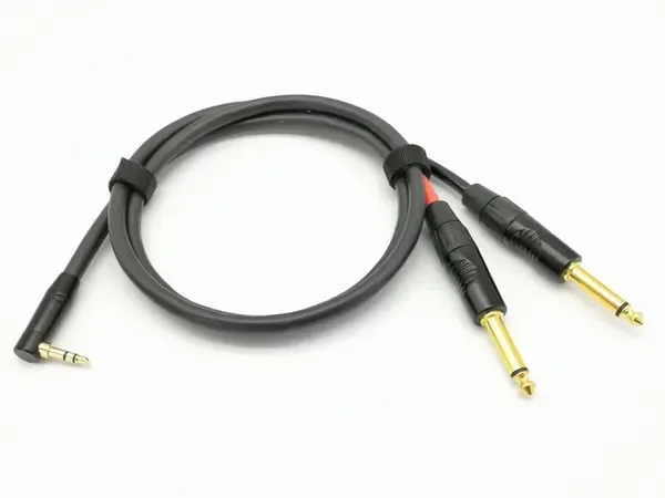 Коммутационный кабель ZZcable G56-3,5R-2J-0100-0 1м