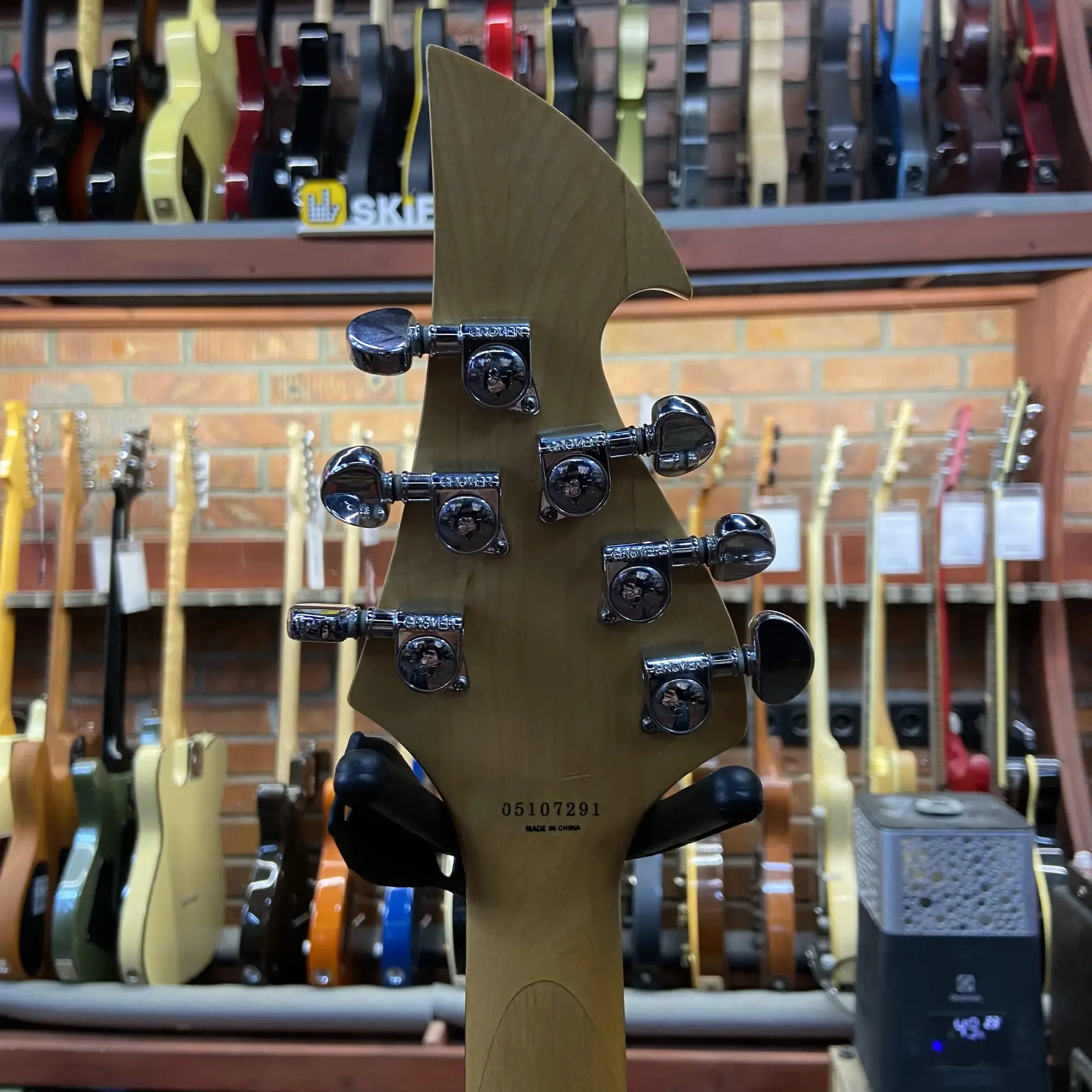 Изображение №6