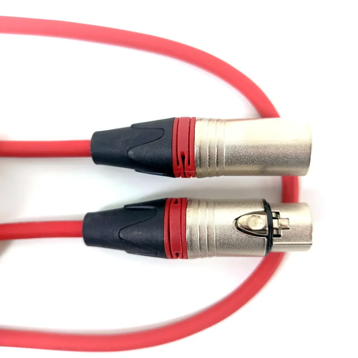 True magic TLC 3M/R Кабель микрофонный XLR -XLR, 3м, красный