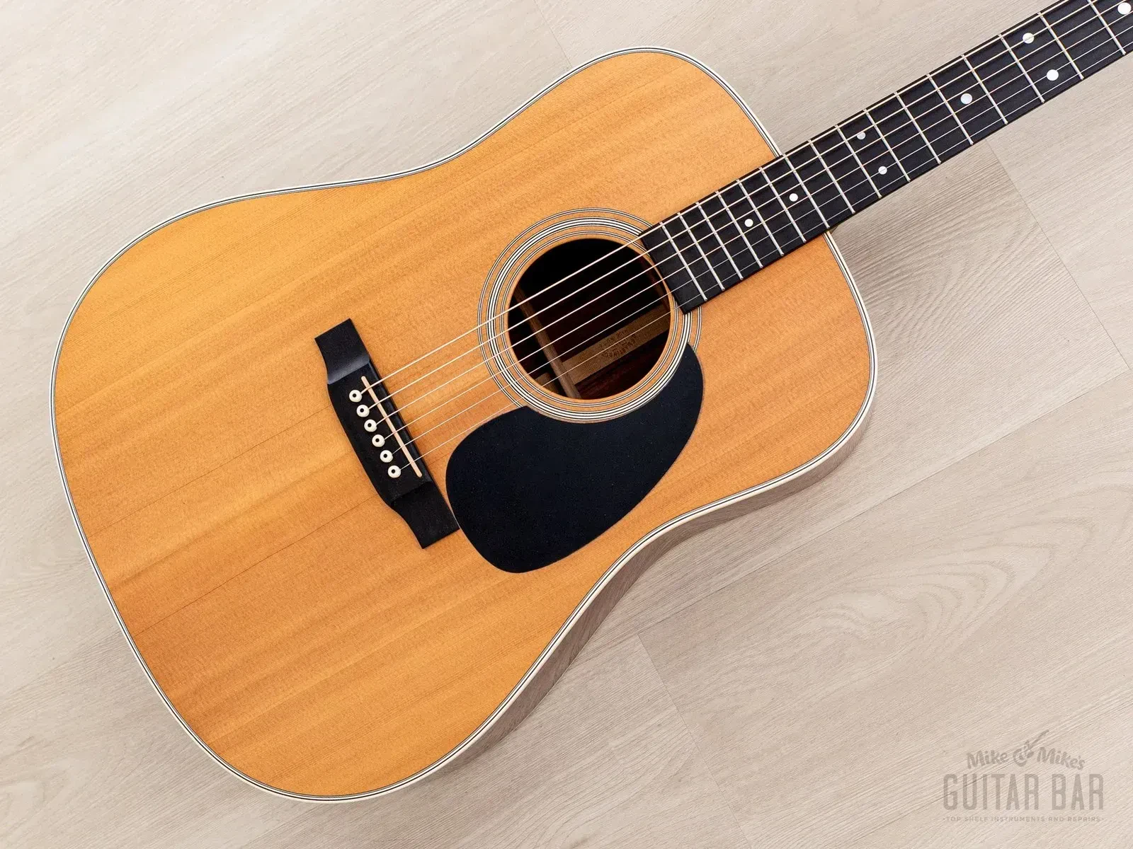 1999 Martin Standard Series D-28 Dreadnought Acoustic Guitar w/ Case