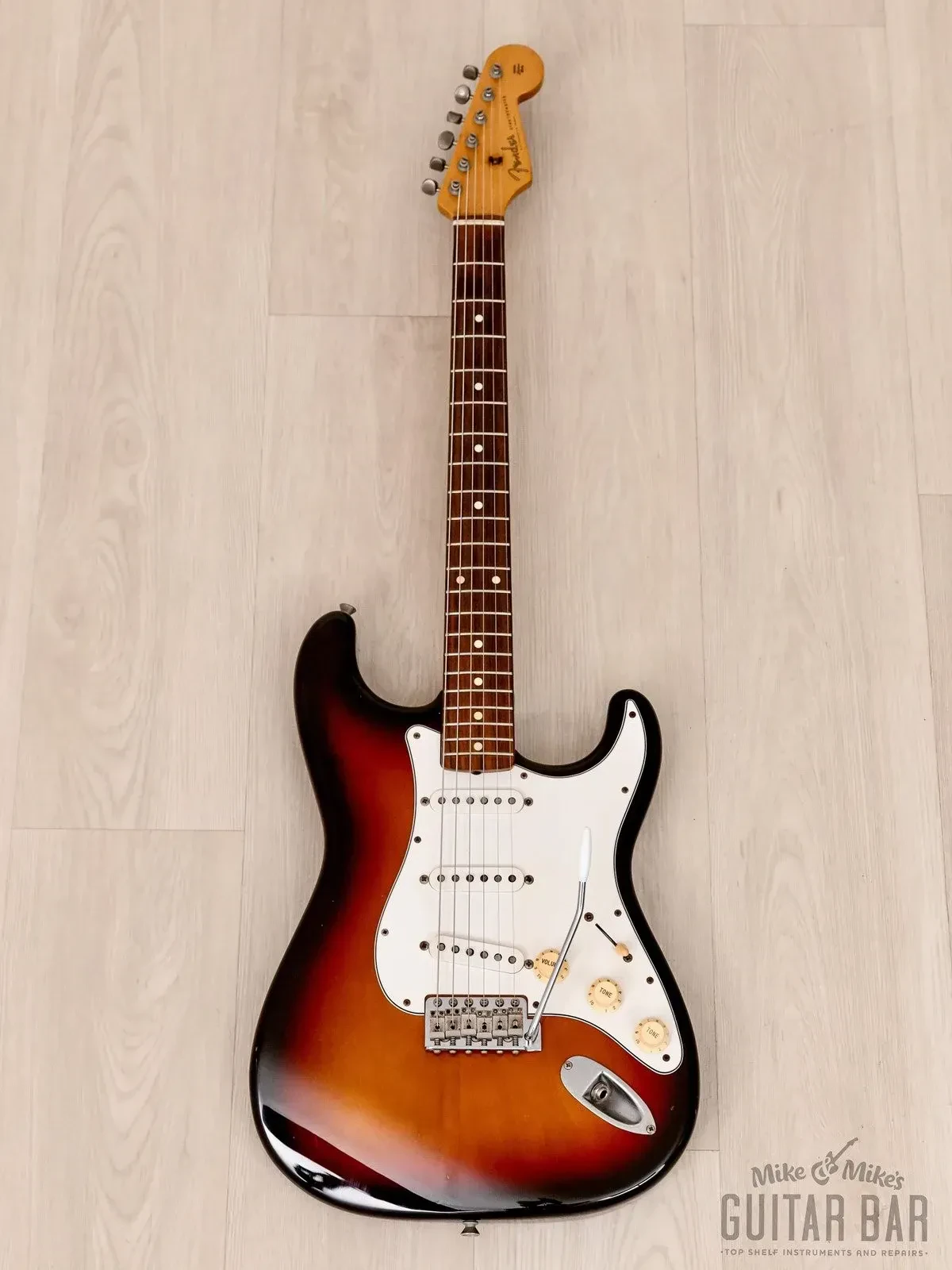 Электрогитара Fender Stratocaster 1962 Vintage Reissue ST62-58US SSS Sunburst w/case Japan 1998