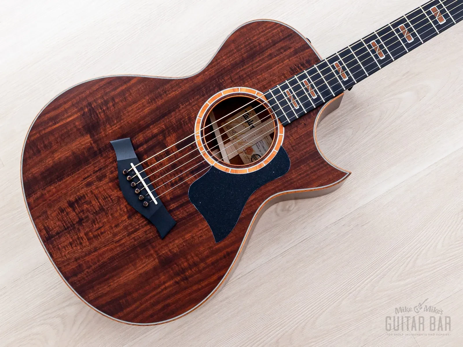 Б/У Акустическая гитара Taylor Custom Grand Concert 12-Fret, тасманийский блэквуд (фигурный), с вырезом