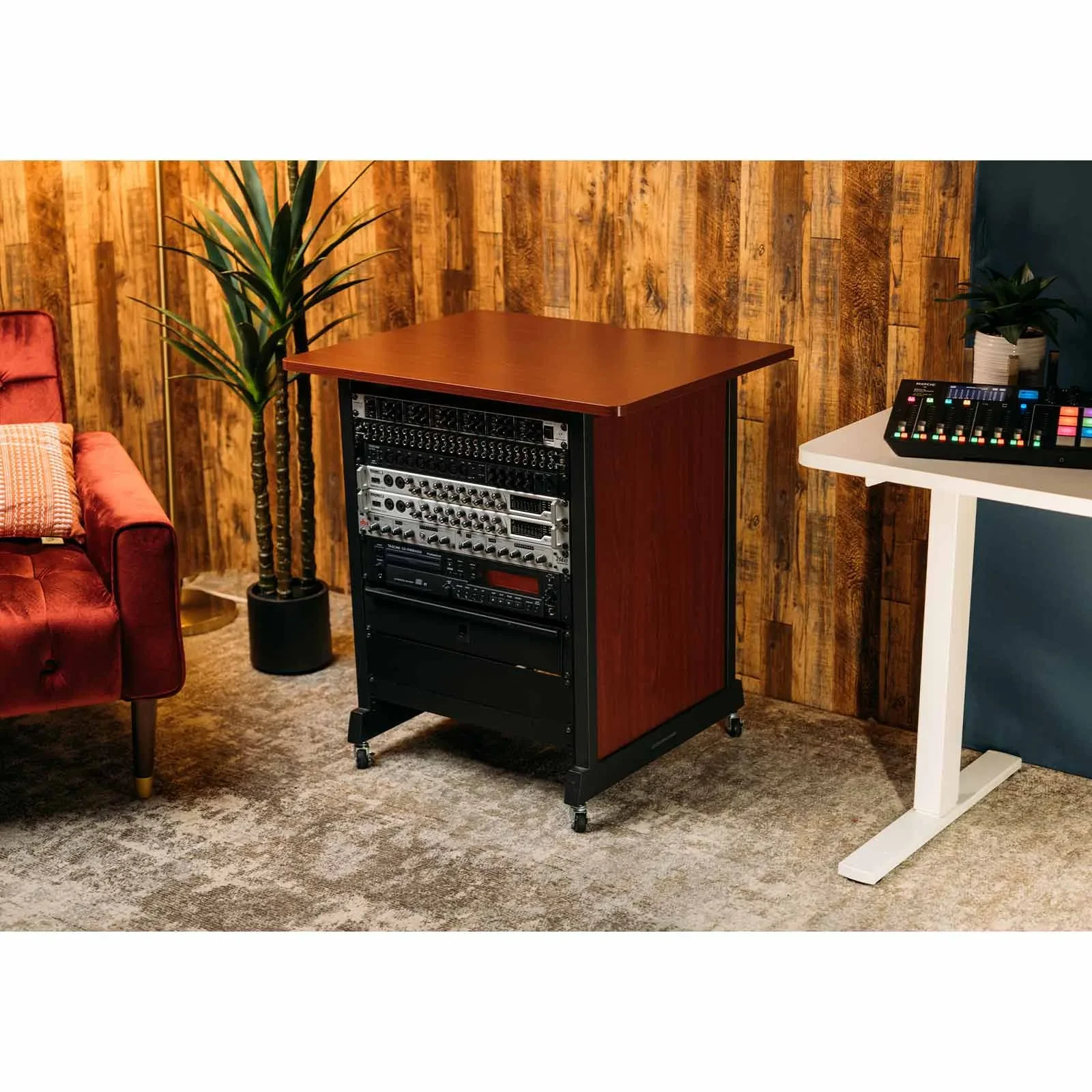 Изображение №8