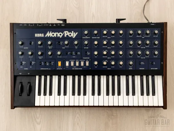 Аналоговый студийный синтезатор KORG MP-4 Mono/Poly Japan 1980s