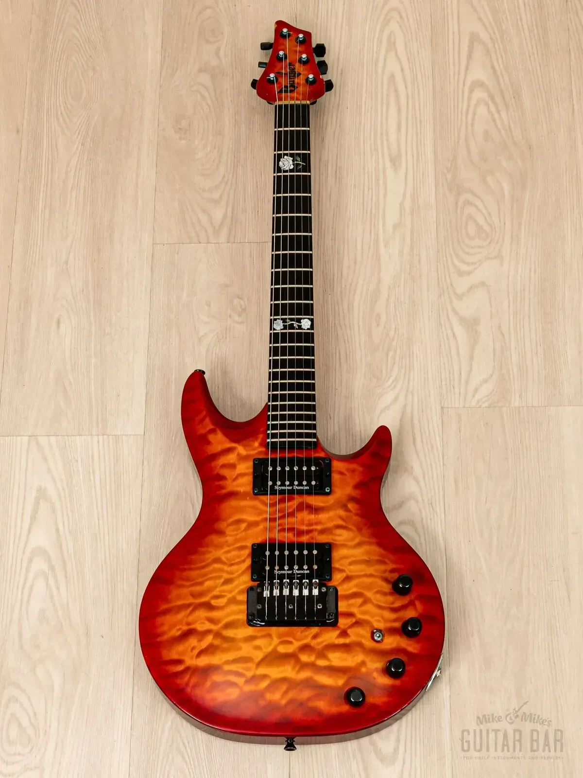 Электрогитара Bunker MVP Quilt Top HH Cherry Sunburst w/case USA 2000