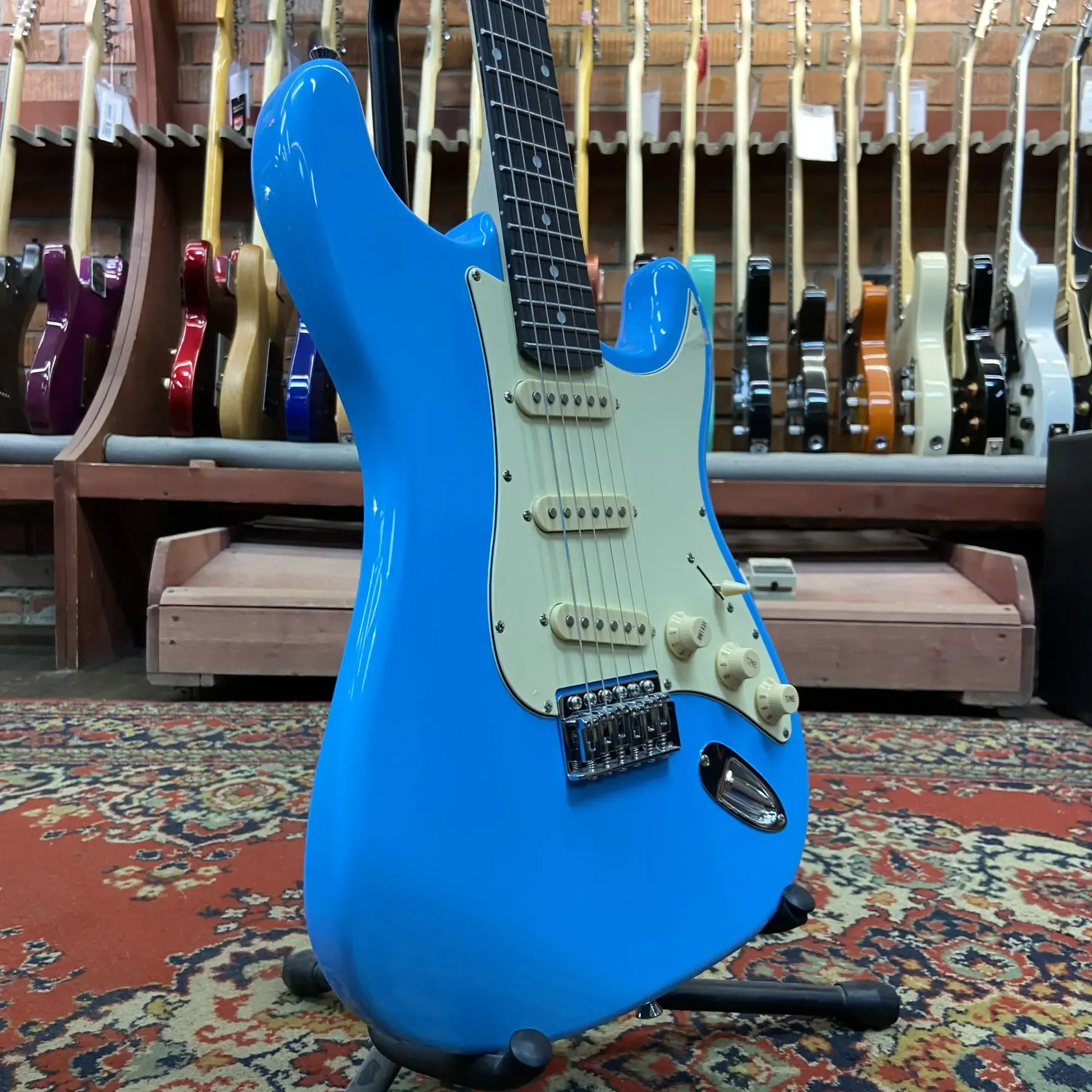 Изображение №6