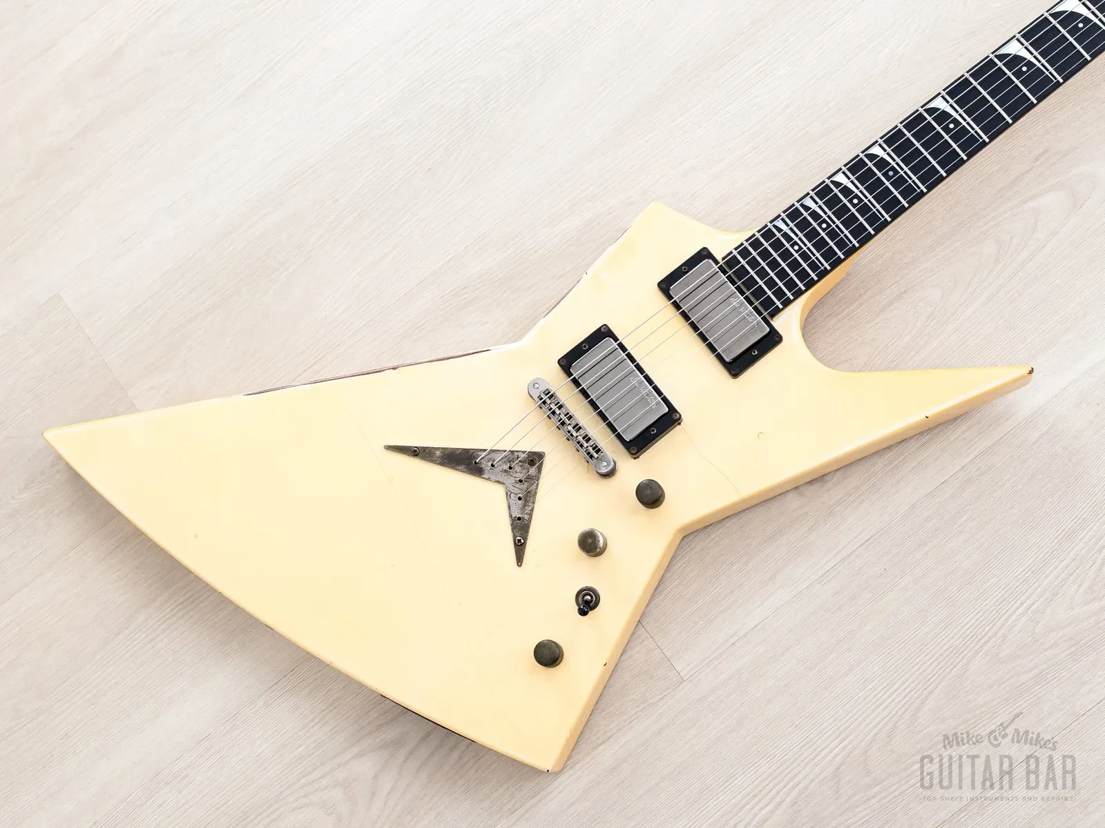 2010 Dean Custom Shop USA Dave Mustaine Zero “XO” Limited Edition 1 of 50, Case