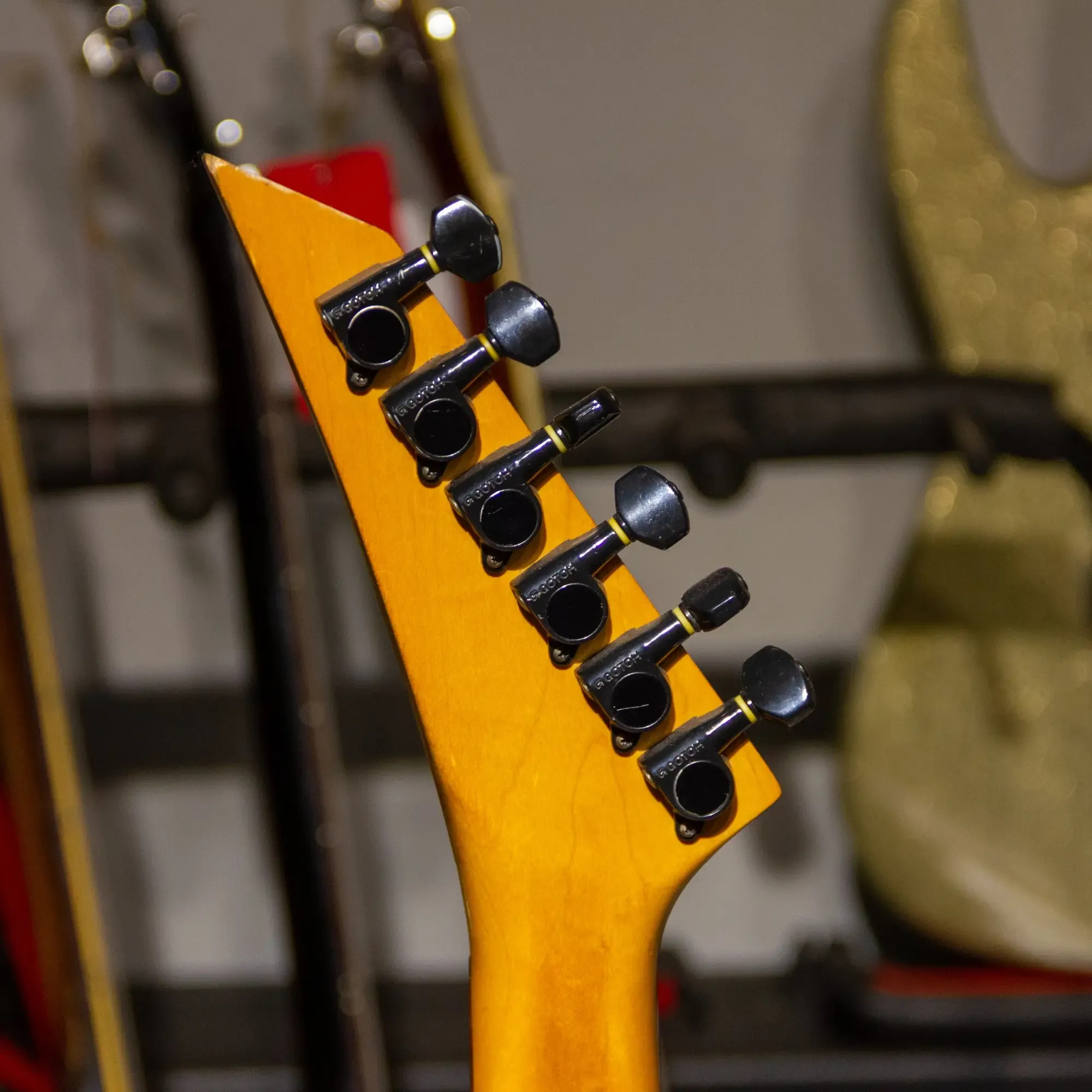 Изображение №5