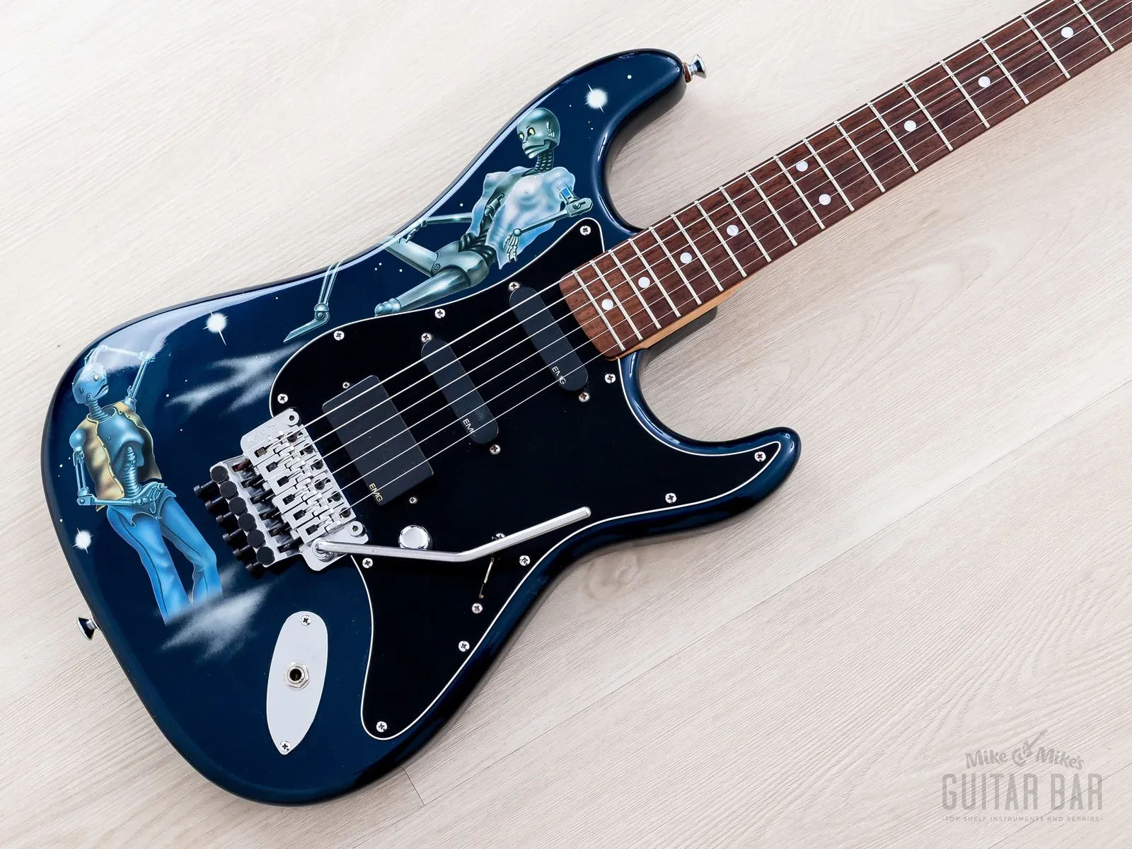 Б/У электрогитара Valley Arts Steve Lukather Signature Robot HSS Superstrat M Series 1994 с кейсом