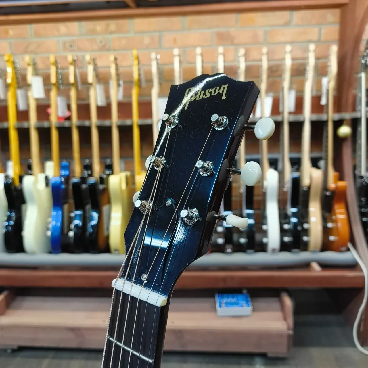 Изображение №6