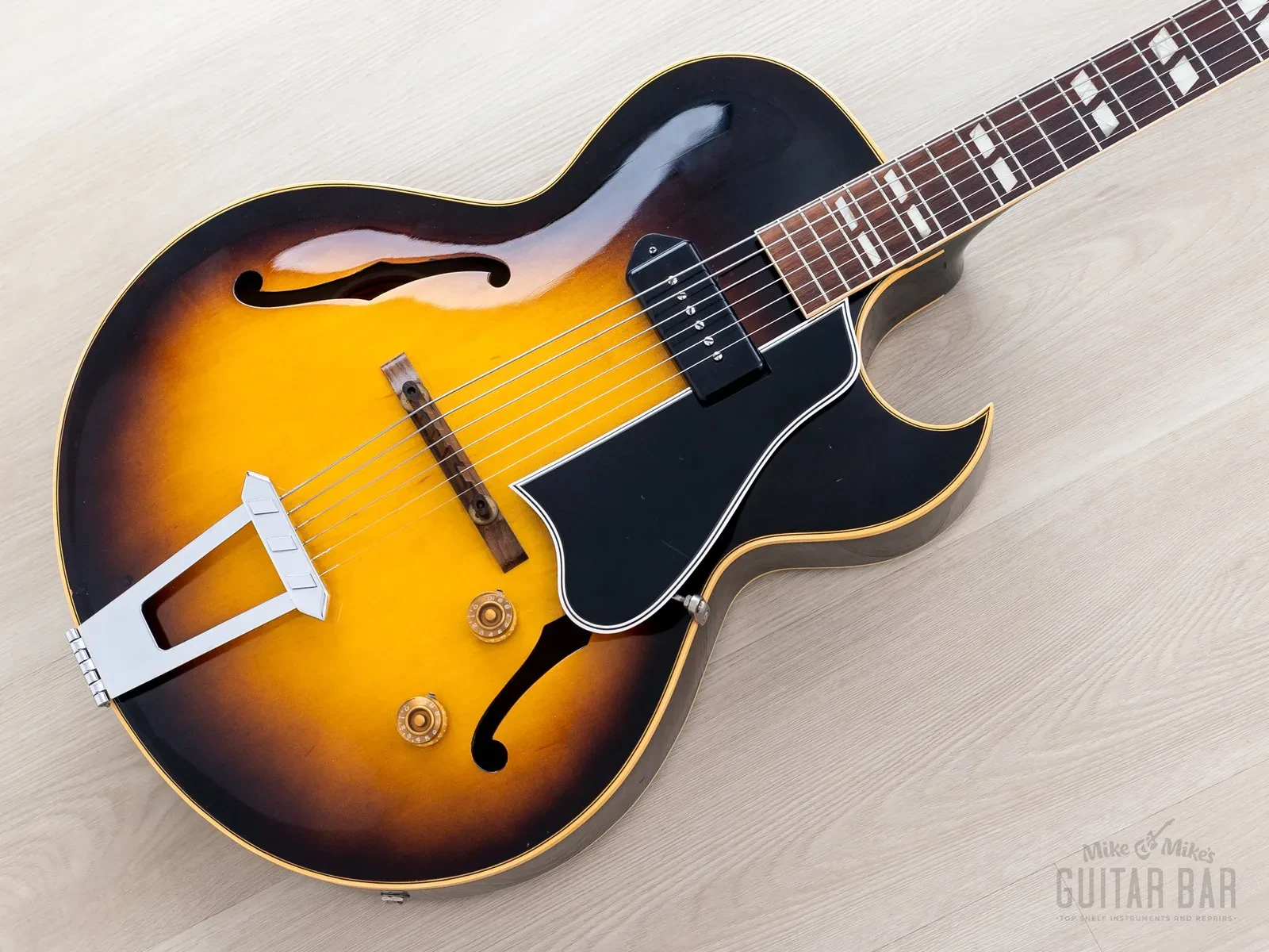 Б/У электрогитара Gibson ES-175 Archtop 1954 Sunburst с P-90, с кейсом