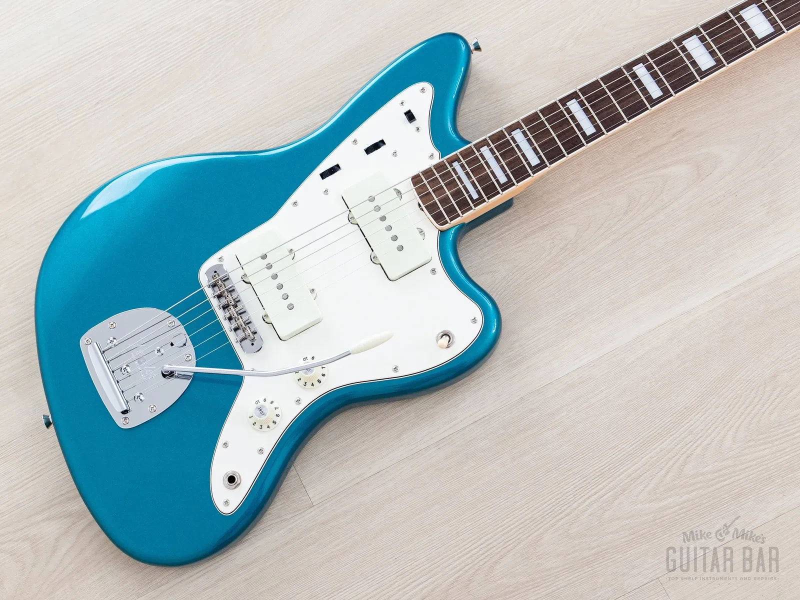 2025 Fender Traditional II Late ‘60s Jazzmaster Ocean Turquoise + Headstock,...