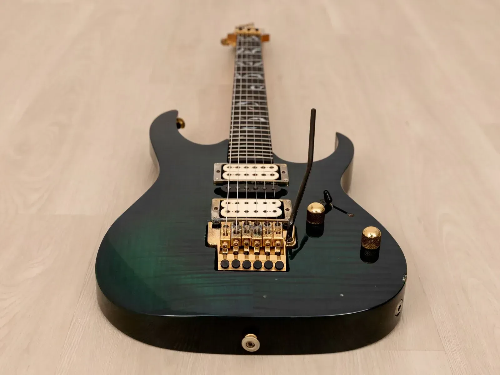 Изображение №7