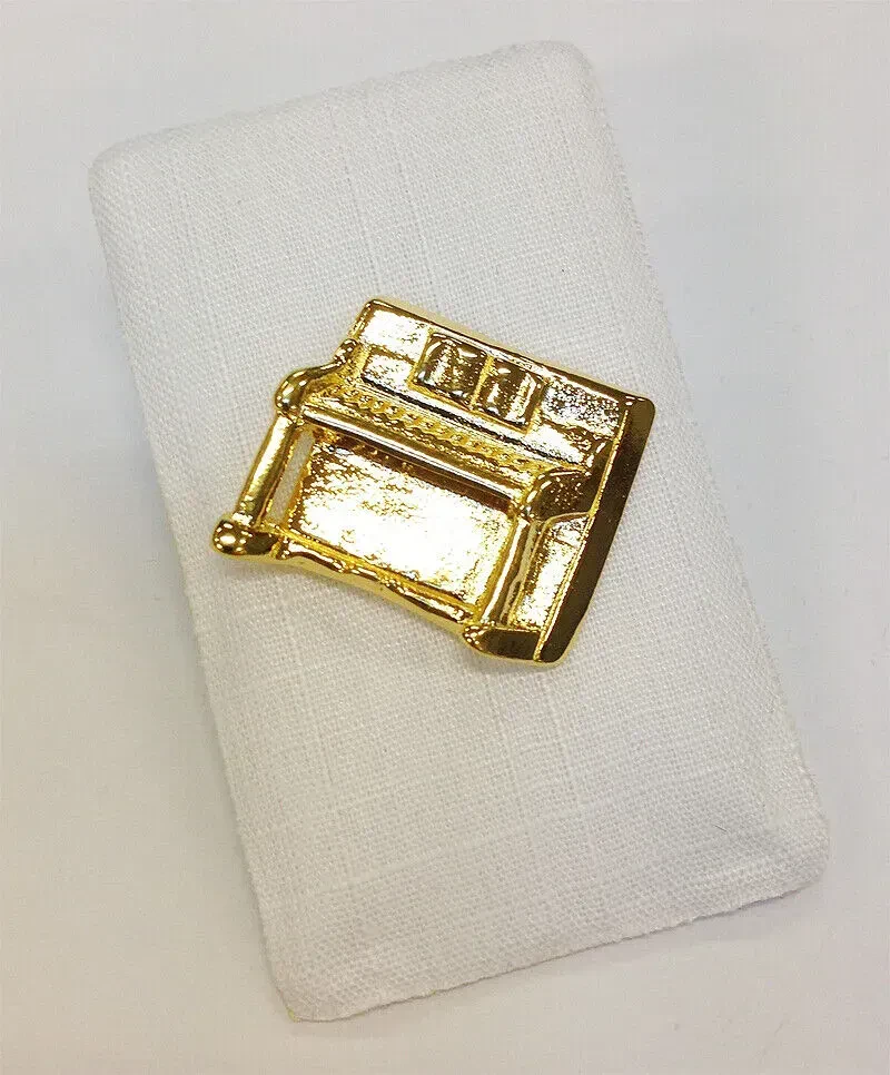 ART OF MUSIC Anstecker Klavier Gold