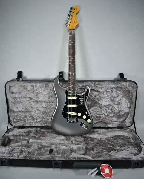 Электрогитара Fender American Professional II Stratocaster Mercury w/case USA 2022