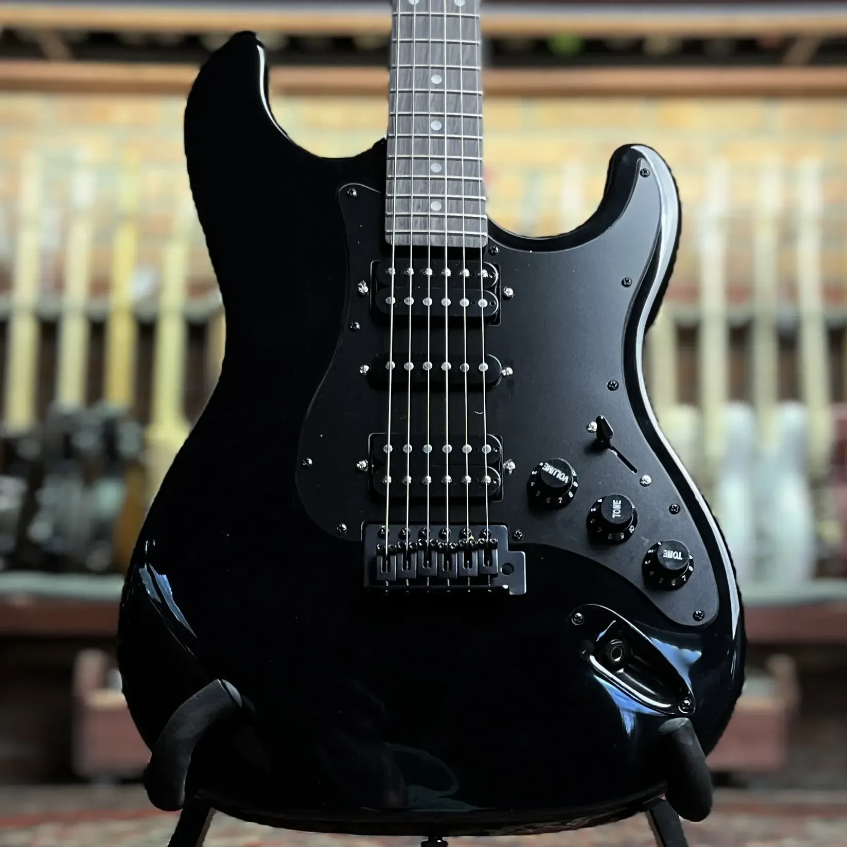 Электрогитара J&D Guitars ST-S Stratocaster HSH Black