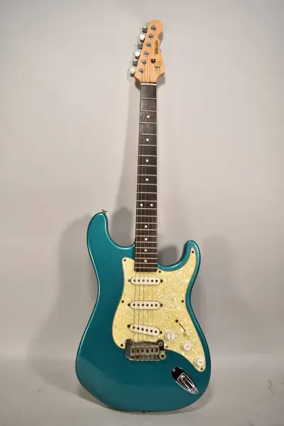 Электрогитара G&L Legacy Turquoise Metallic w/case USA 1990s