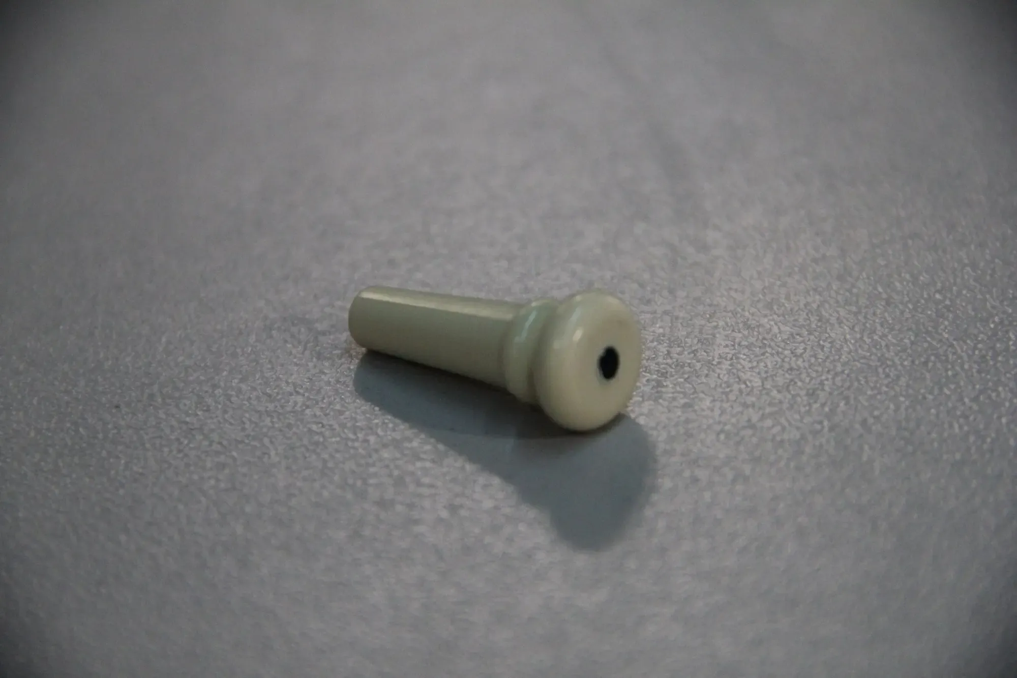 Крепление ремня на акустическую / классическую гитару Alice A023VY3PVC