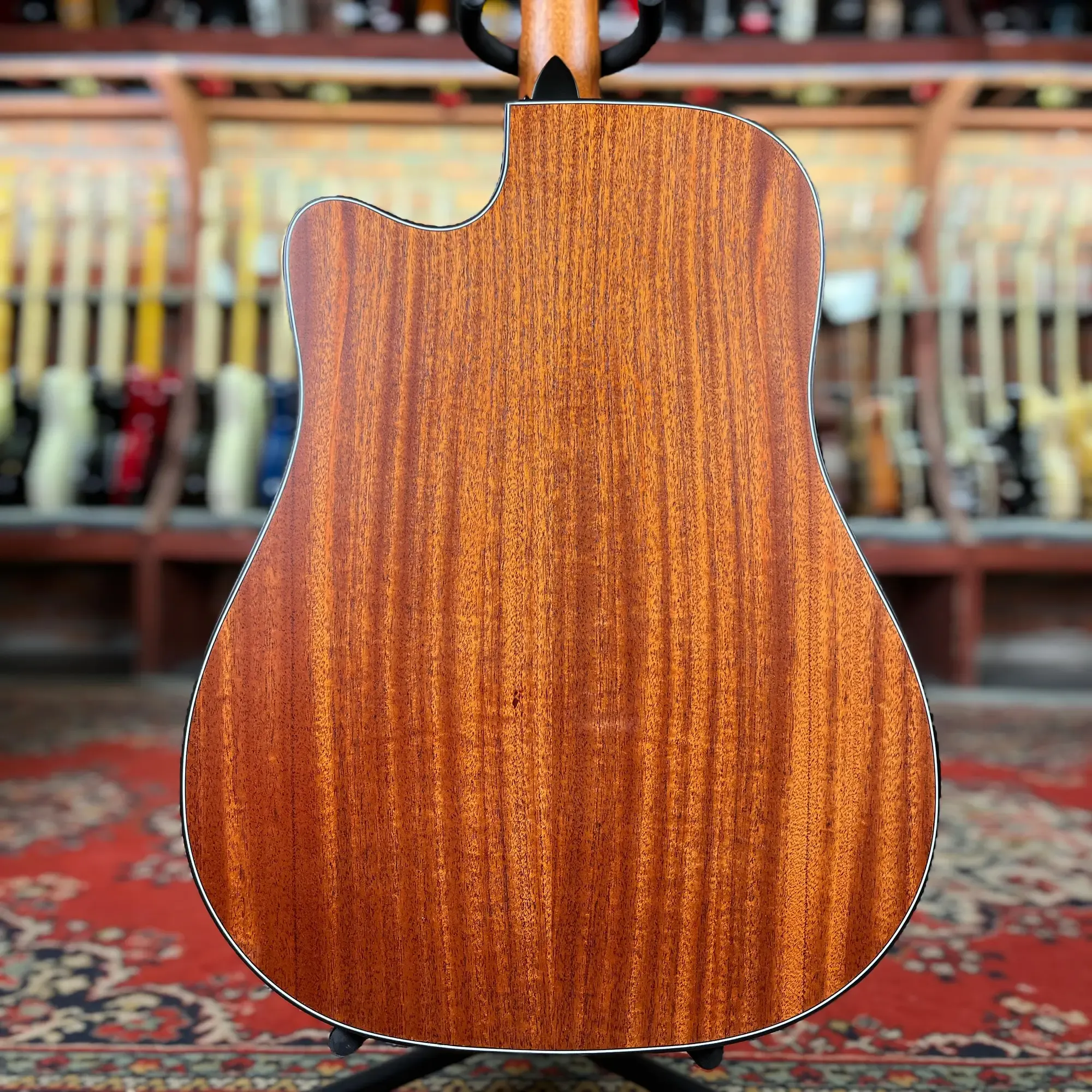 Изображение №6