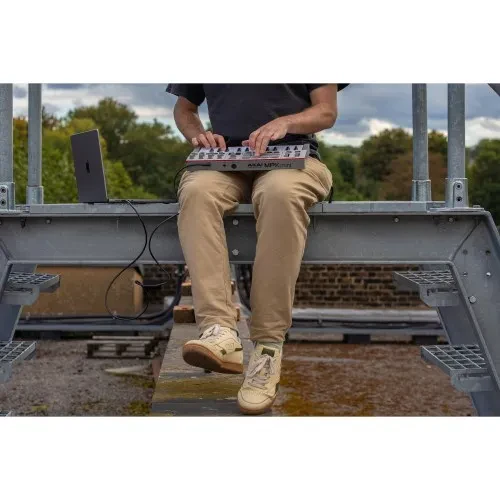 Изображение №5