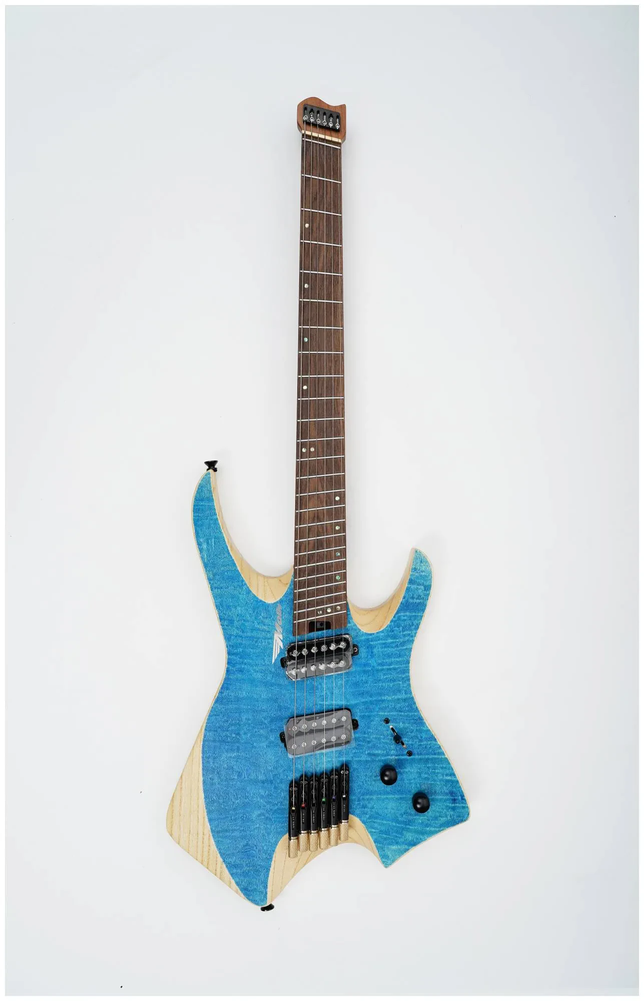 Электрогитара MOLLO NH600 BB безголовая