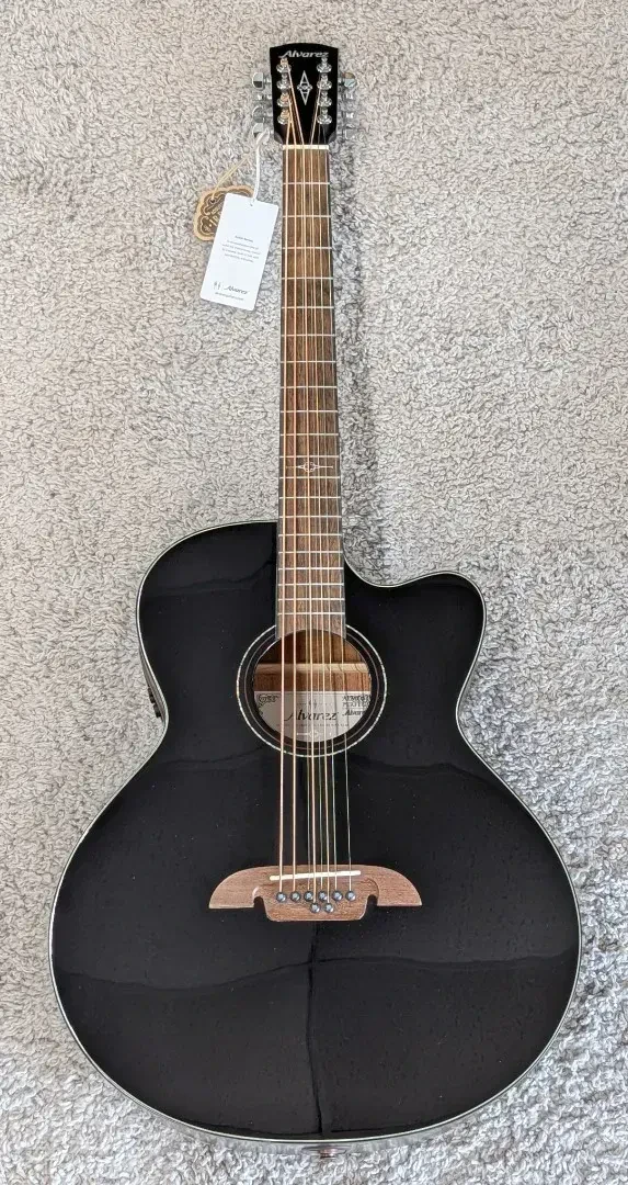 Б/У Электроакустическая гитара Alvarez ABT60ce баритоновая, 8-струнная, чёрная