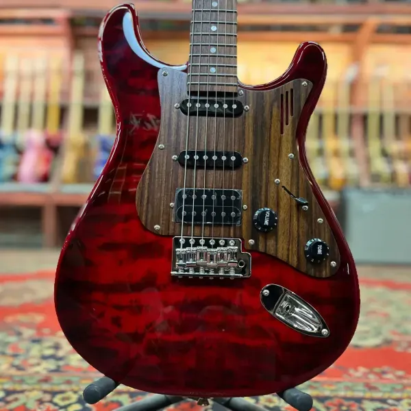 Электрогитара Magneto US-2300 RC/QMWR Sonnet Modern Stratocaster HSS See Thru Red Quilt