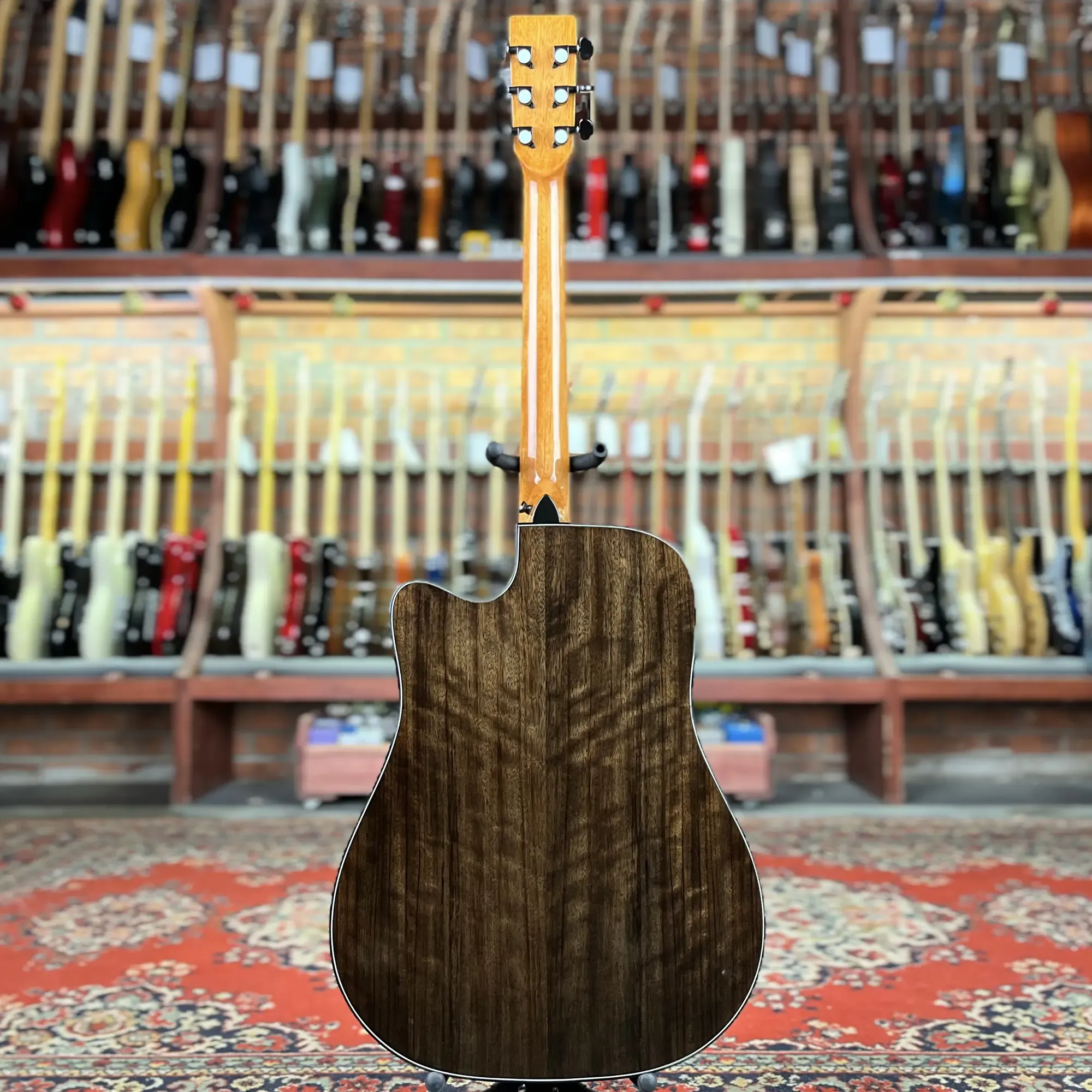 Изображение №6