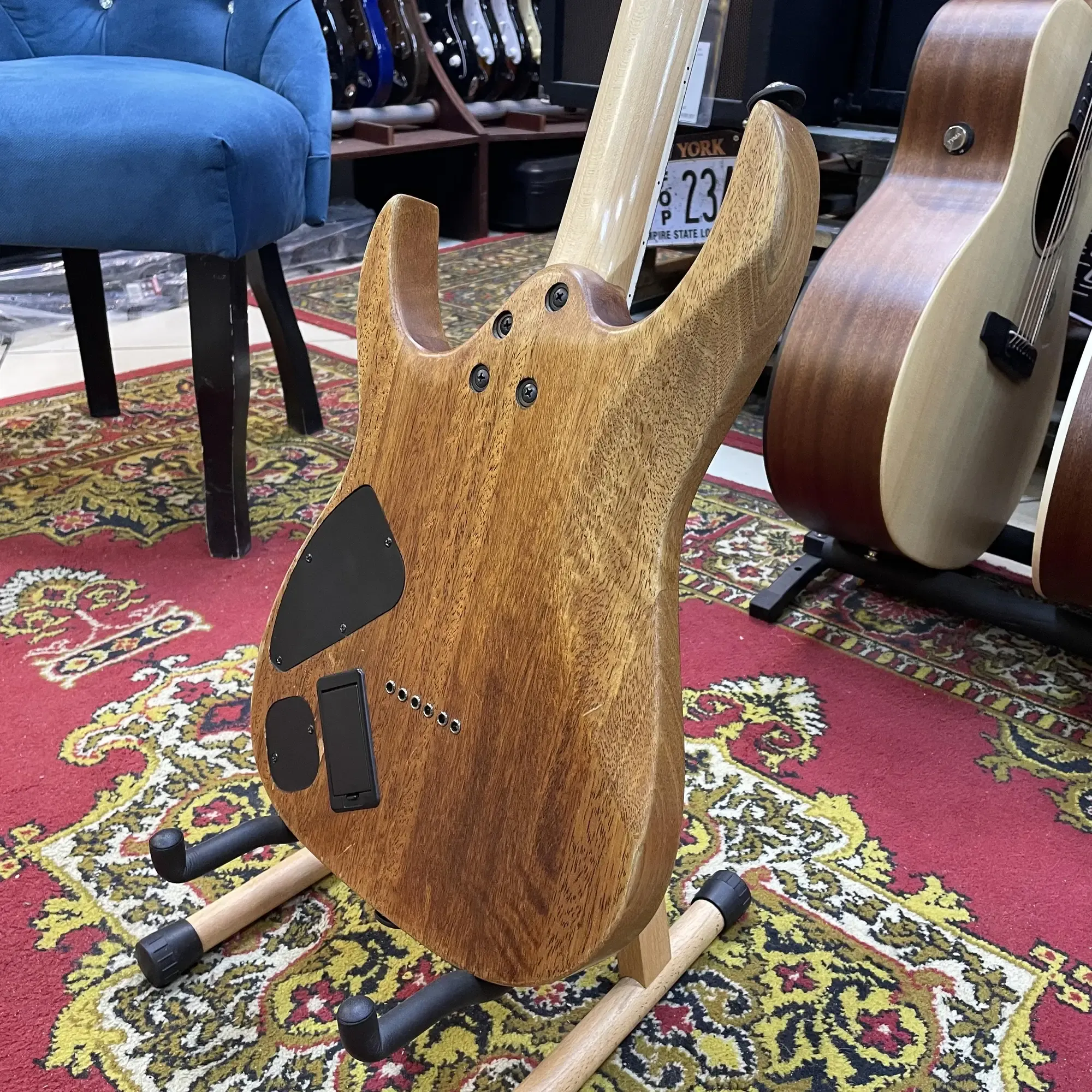 Изображение №10