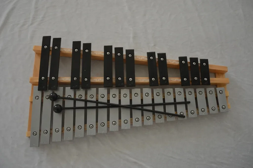 Металлофон TJW HY-TL30B 30 нот, с чехлом