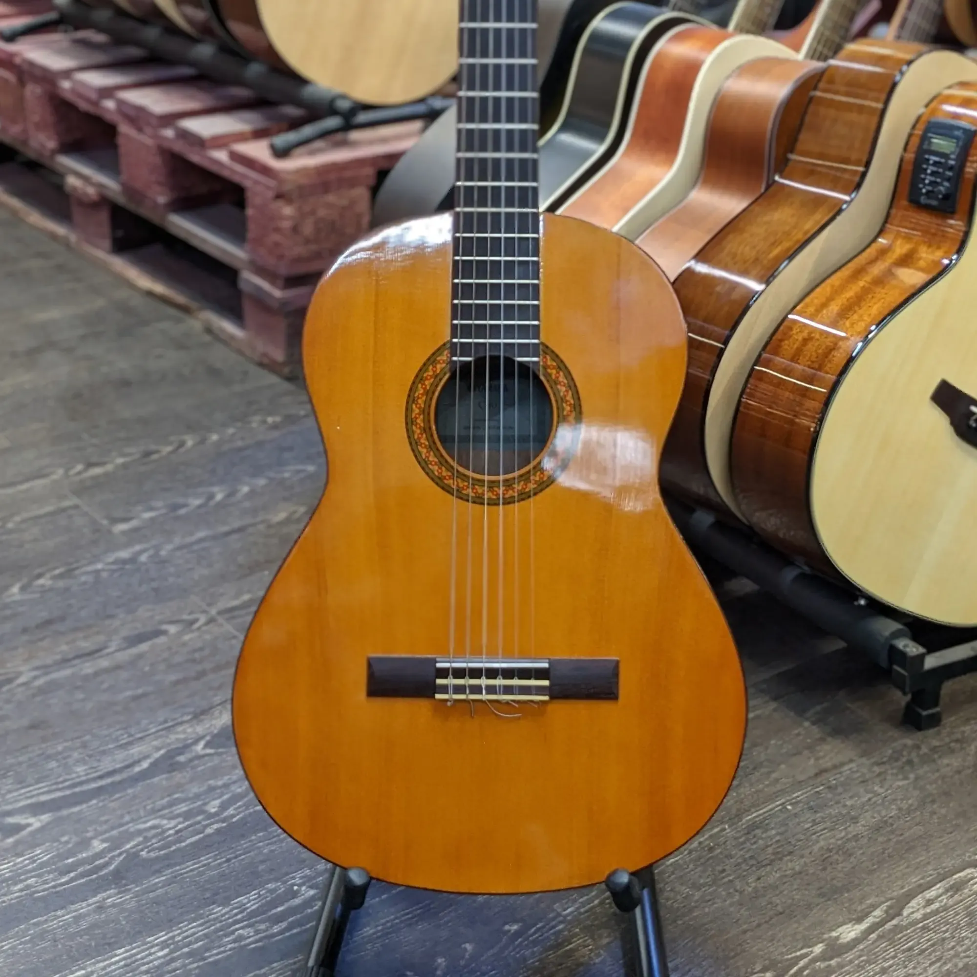 Классическая гитара Yamaha C40 Natural Indonesia 2015