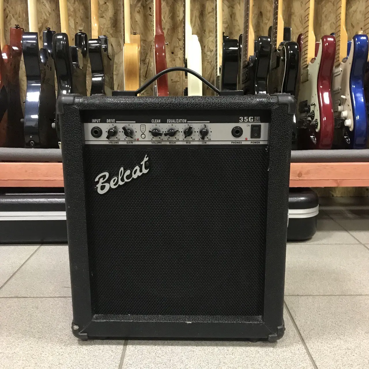 Комбоусилитель для электрогитары Belcat 35G 1x10 35W China 2014