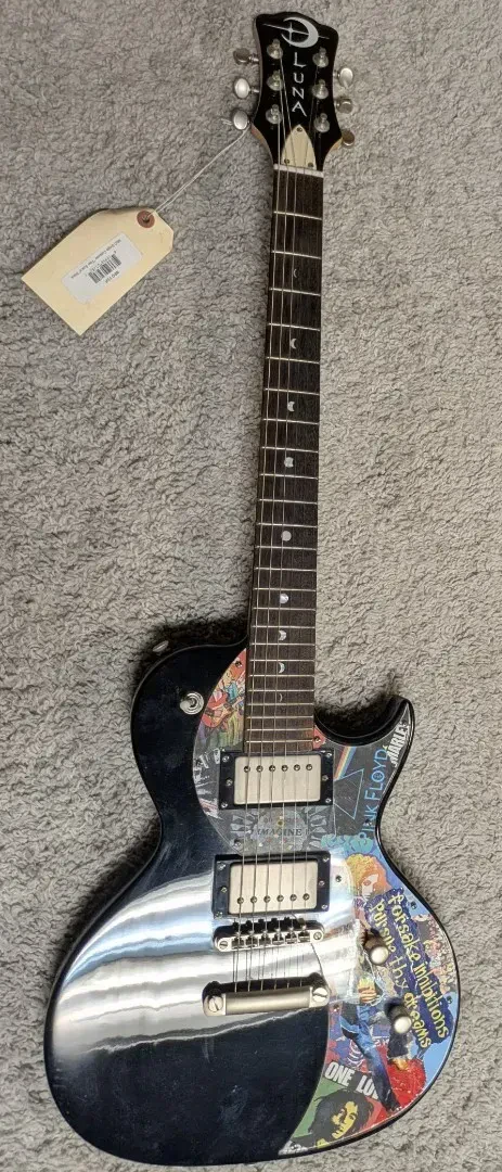 Luna Neo YSP Black single cutaway solid body electric guitar - B stock