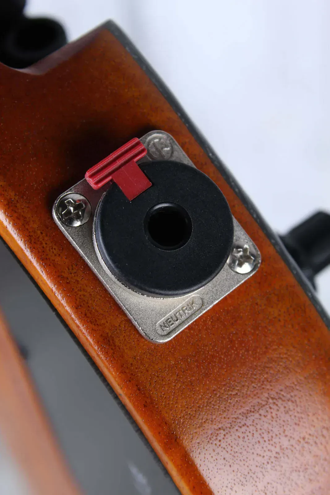 Изображение №6