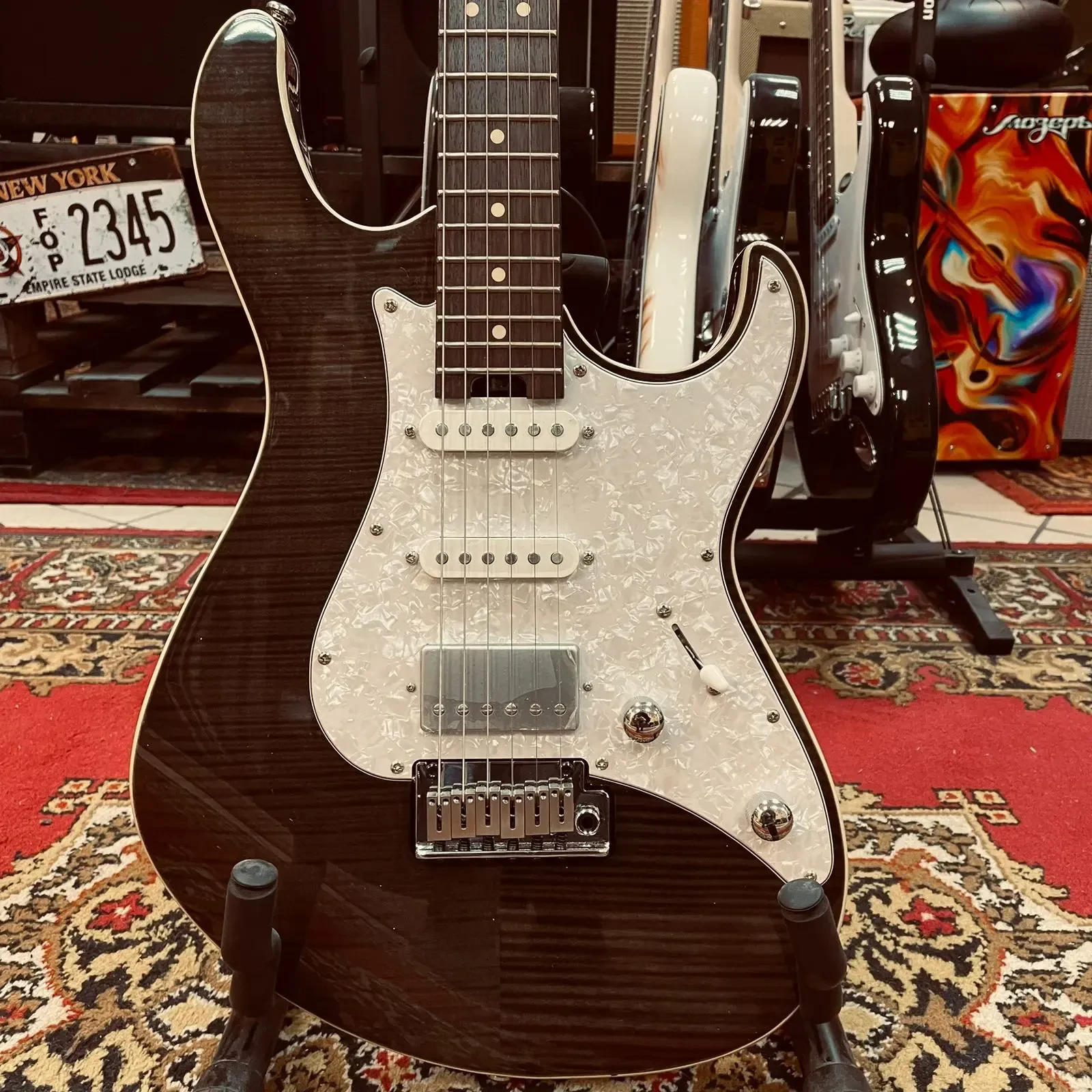 Изображение №4