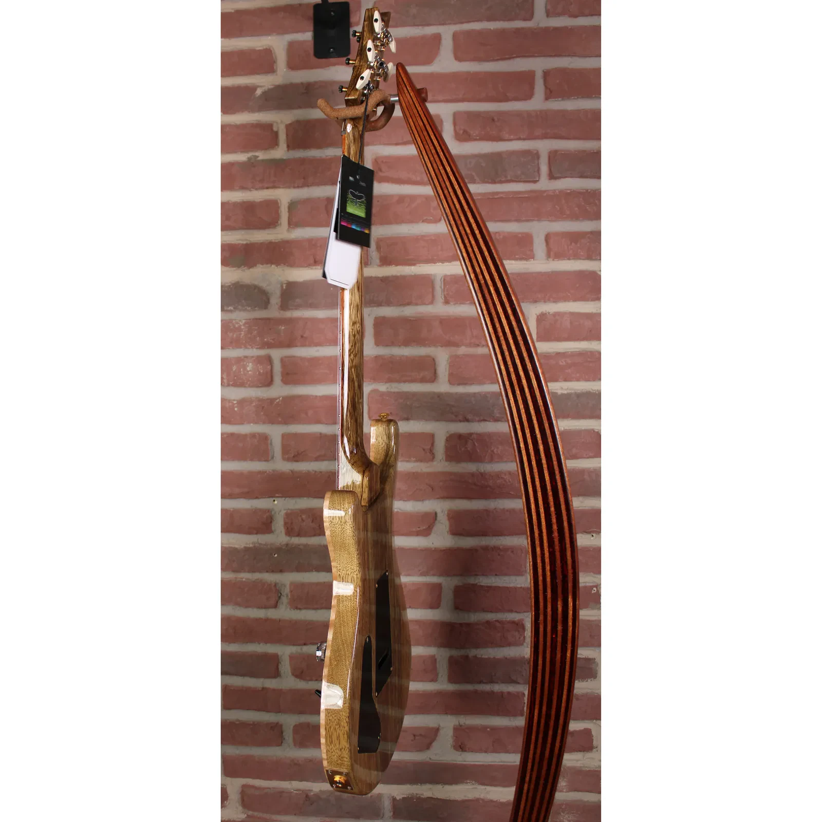 Изображение №11