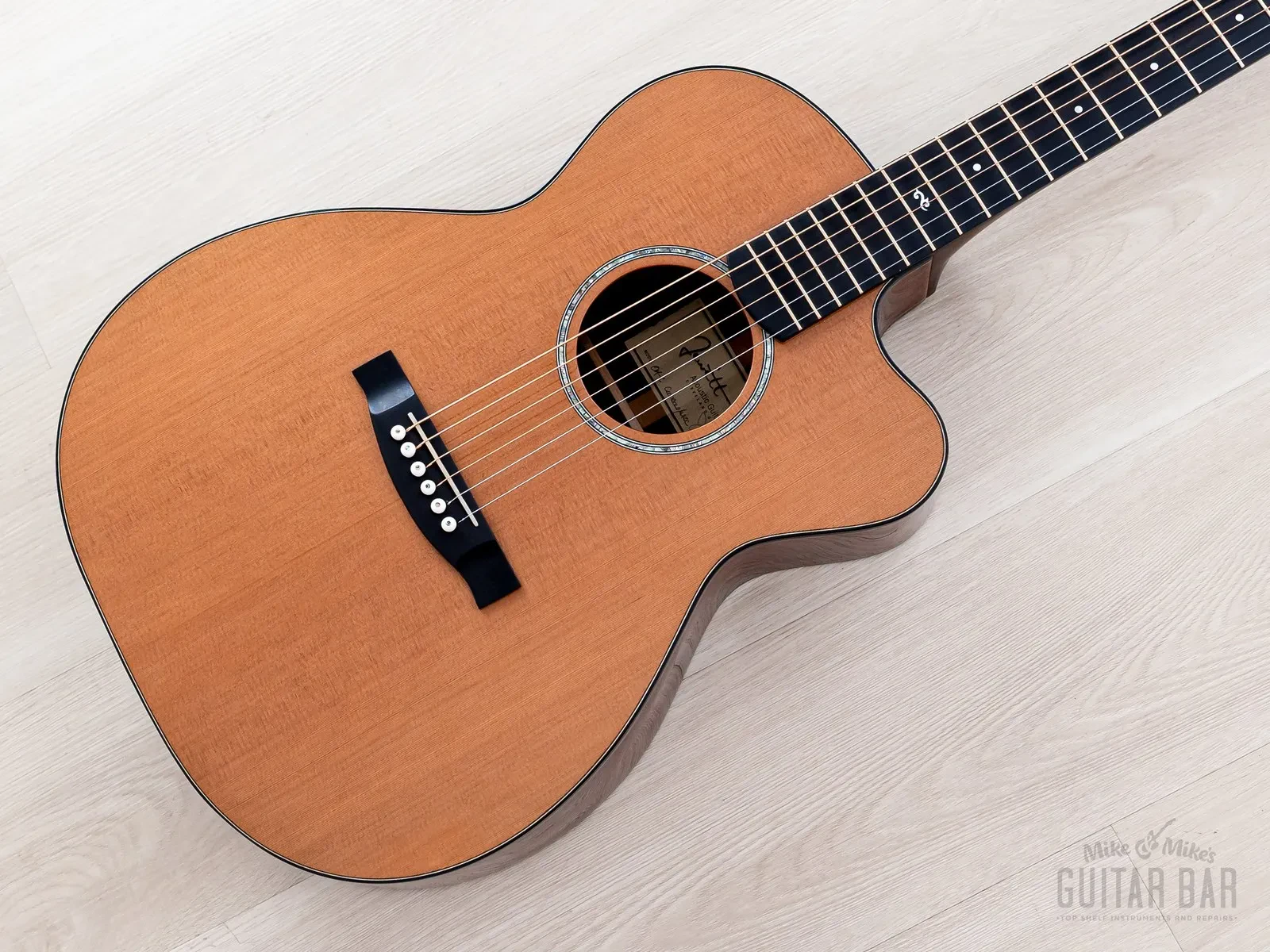 2021 Jeff Jewitt OM-C Orchestra Model Cutaway Acoustic Guitar Cedar w/ Case