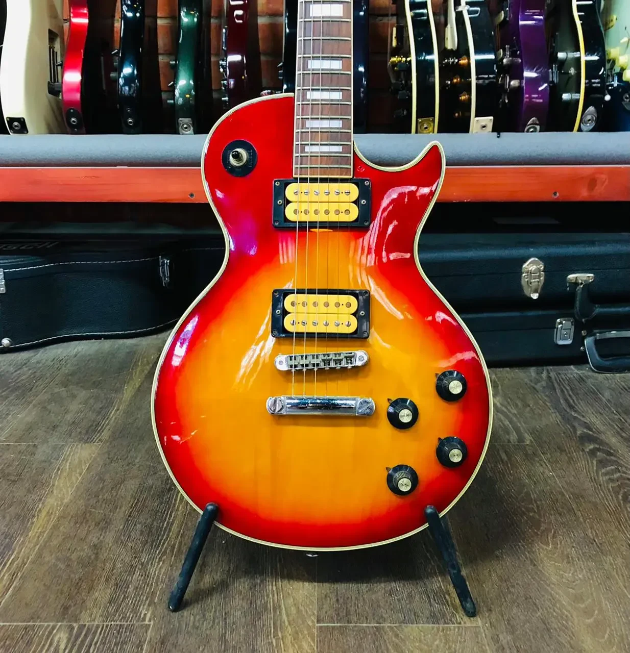 Электрогитара Fresher Les Paul Custom HH Sunburst Japan 1980s
