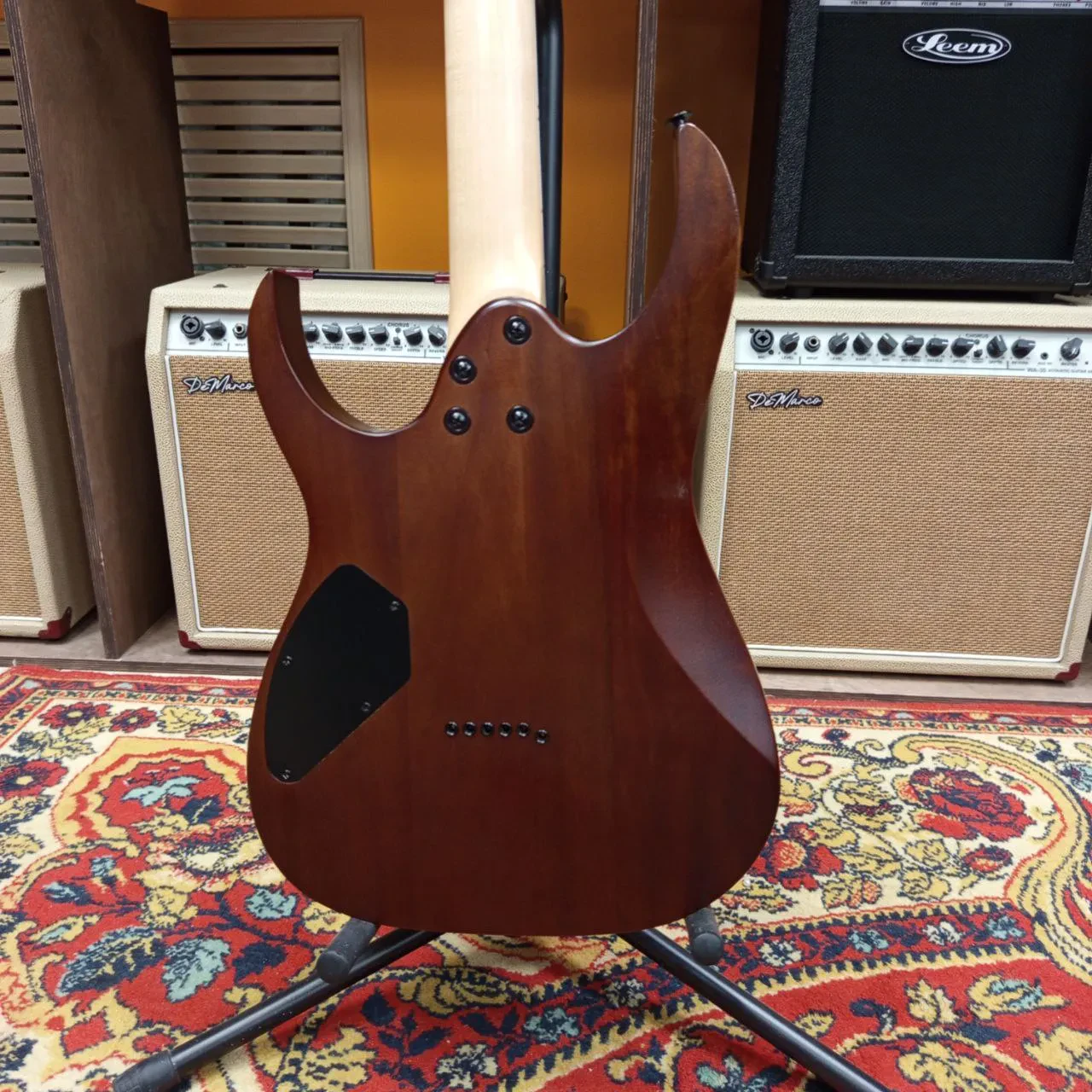 Изображение №7