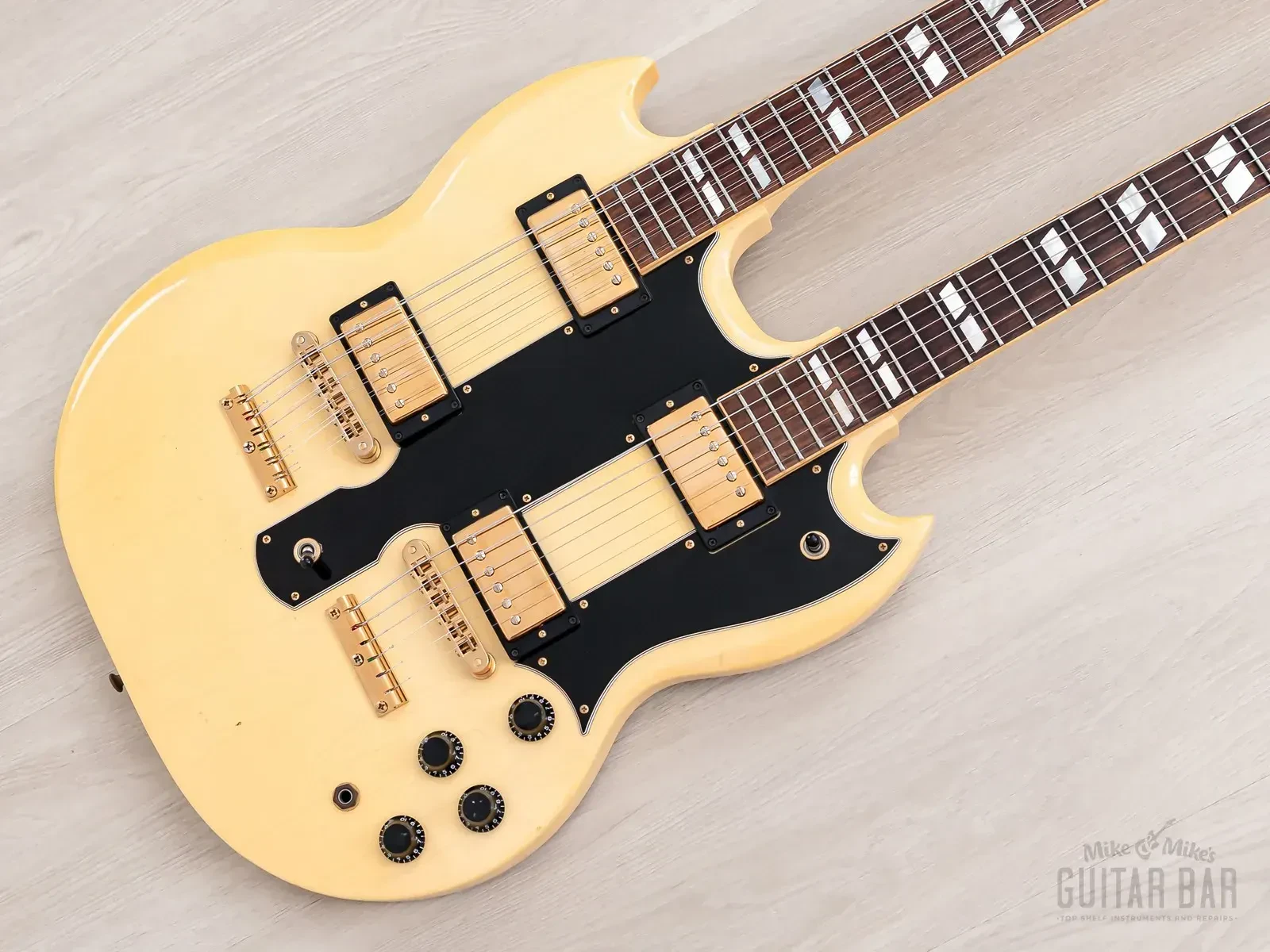 Б/У Электрогитара Gibson EDS-1275 Double Neck SG 1998, двухгрифовая 6/12, белый (Alpine White), с кейсом и биркой